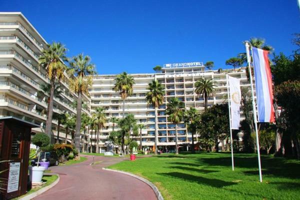 Le Grand Hotel Cannes Exterior foto